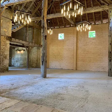 Elegant And Spacious Maison De Maitre Ideal For Group Bookings *